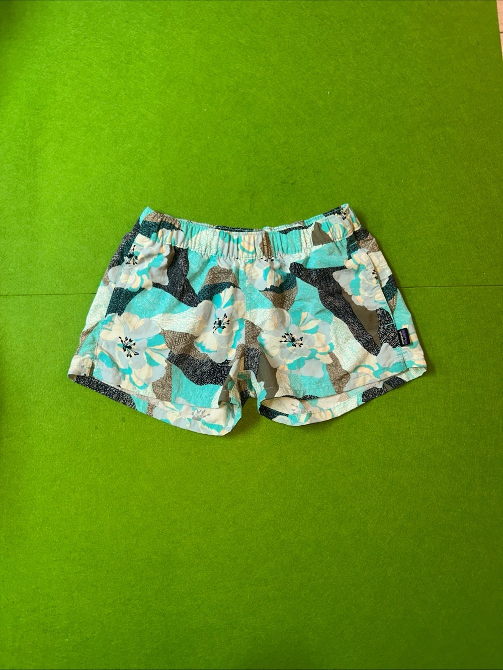 Patagonia Barely Baggies Shorts 2.5" Hibiscus Field Howling Turquoise XS Women